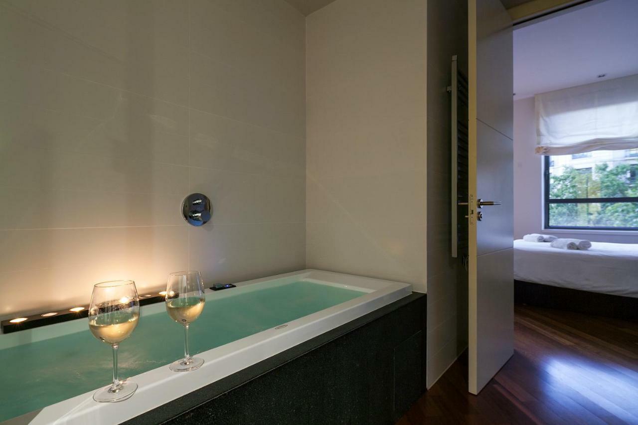 Uma Suites Passeig De Gracia 16 Barselona Dış mekan fotoğraf